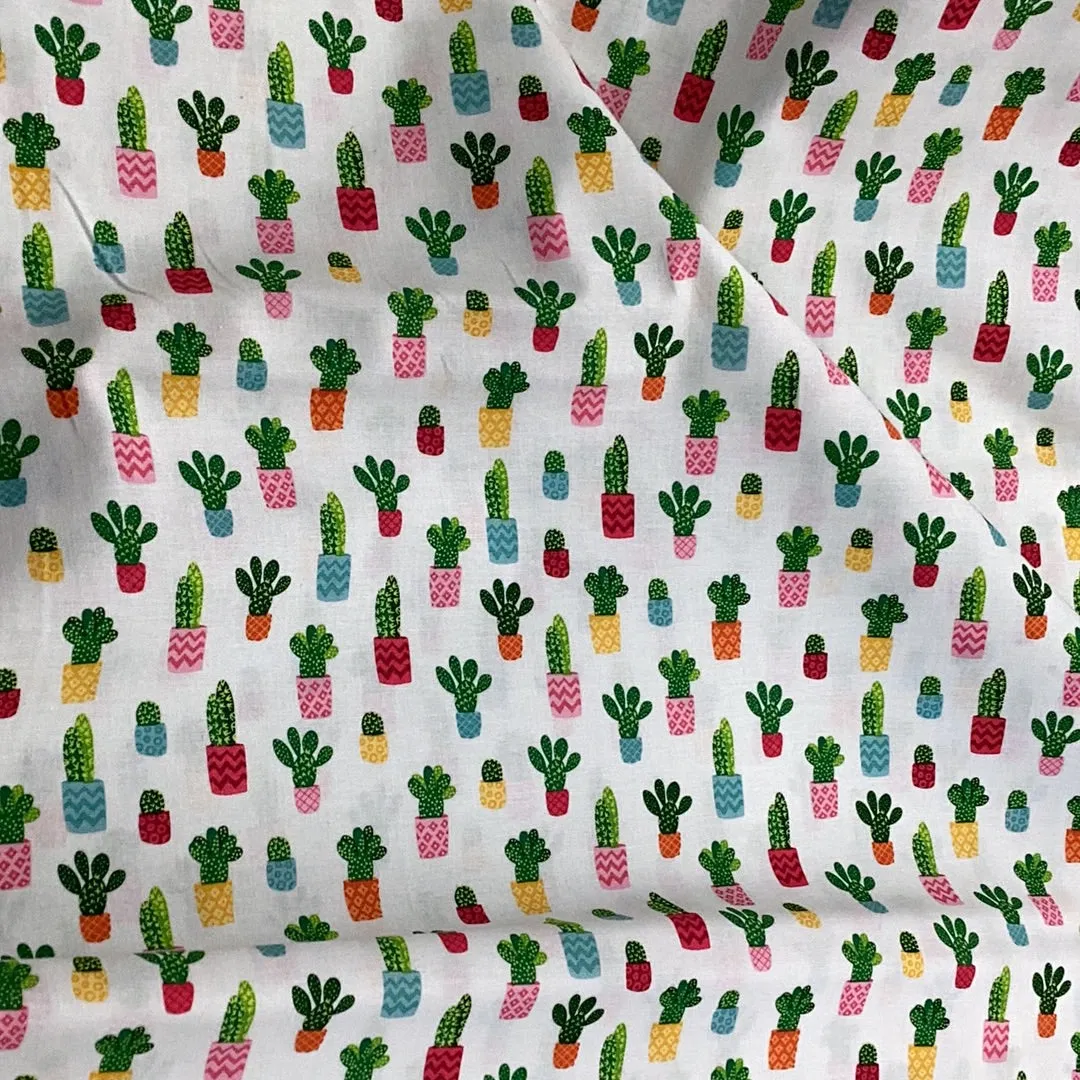 1942 Fruity Friends Cactus | Makower UK - 1/2 metre