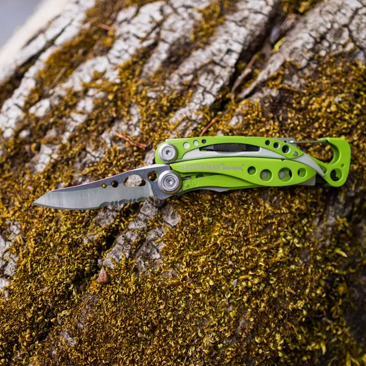 AllTrails × Leatherman Skeletool - Green