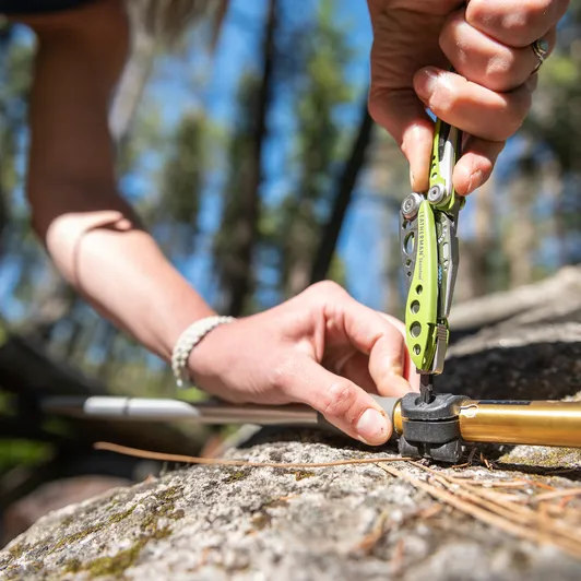 AllTrails × Leatherman Skeletool - Green
