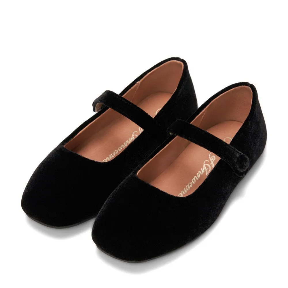Cleo Black