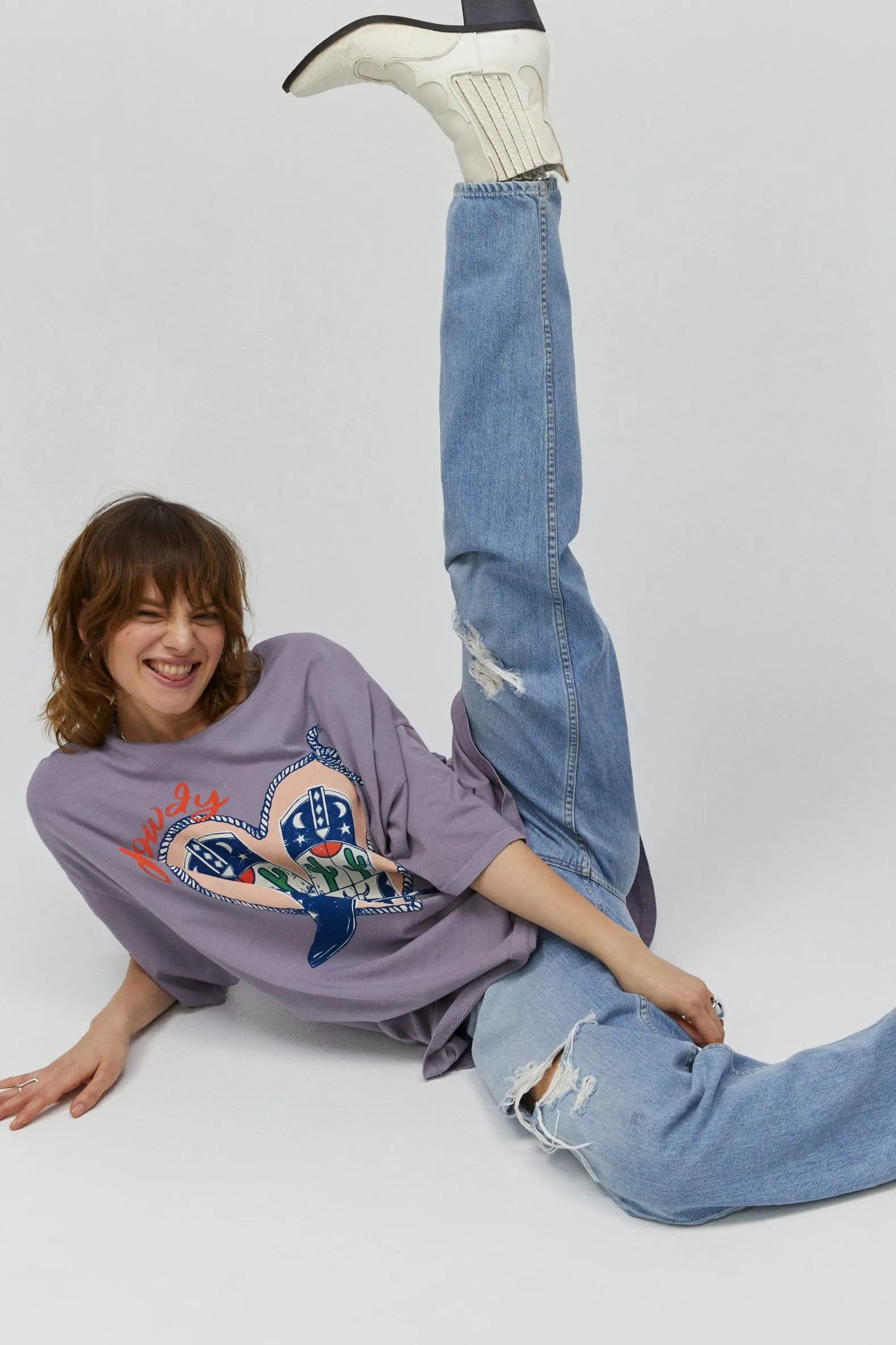 Howdy Boots OS Tee