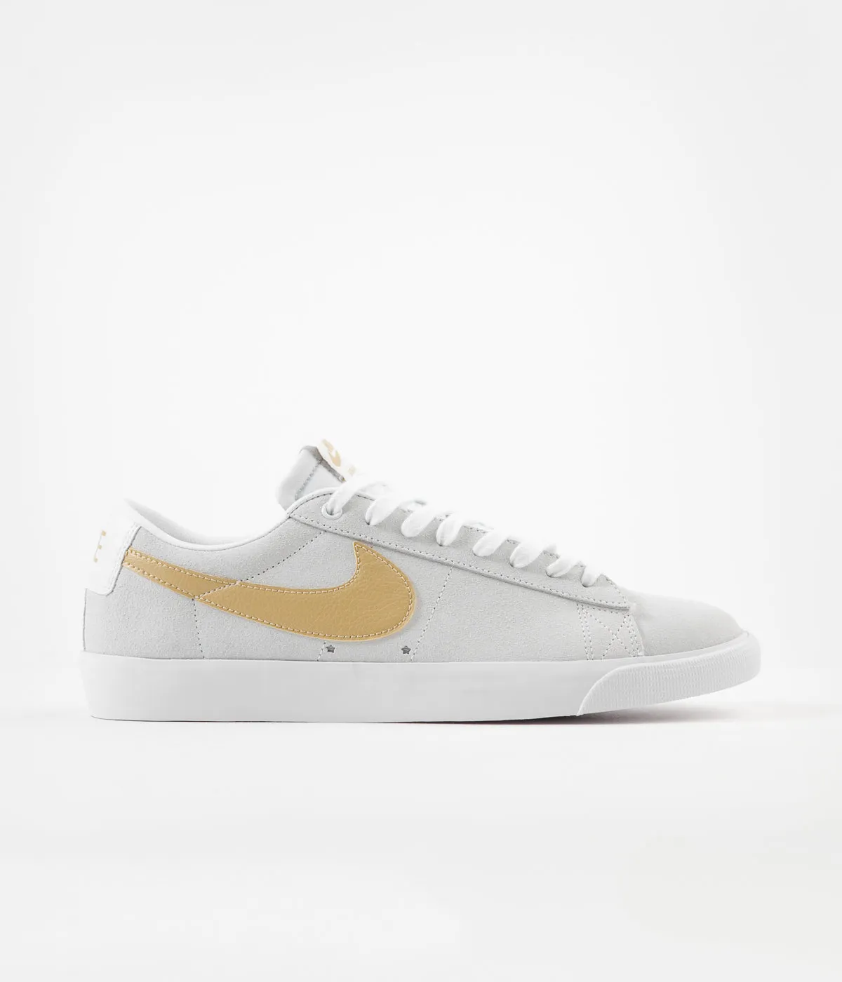 Nike SB Blazer Low GT Shoes - White / Club Gold - White - Light Thistle