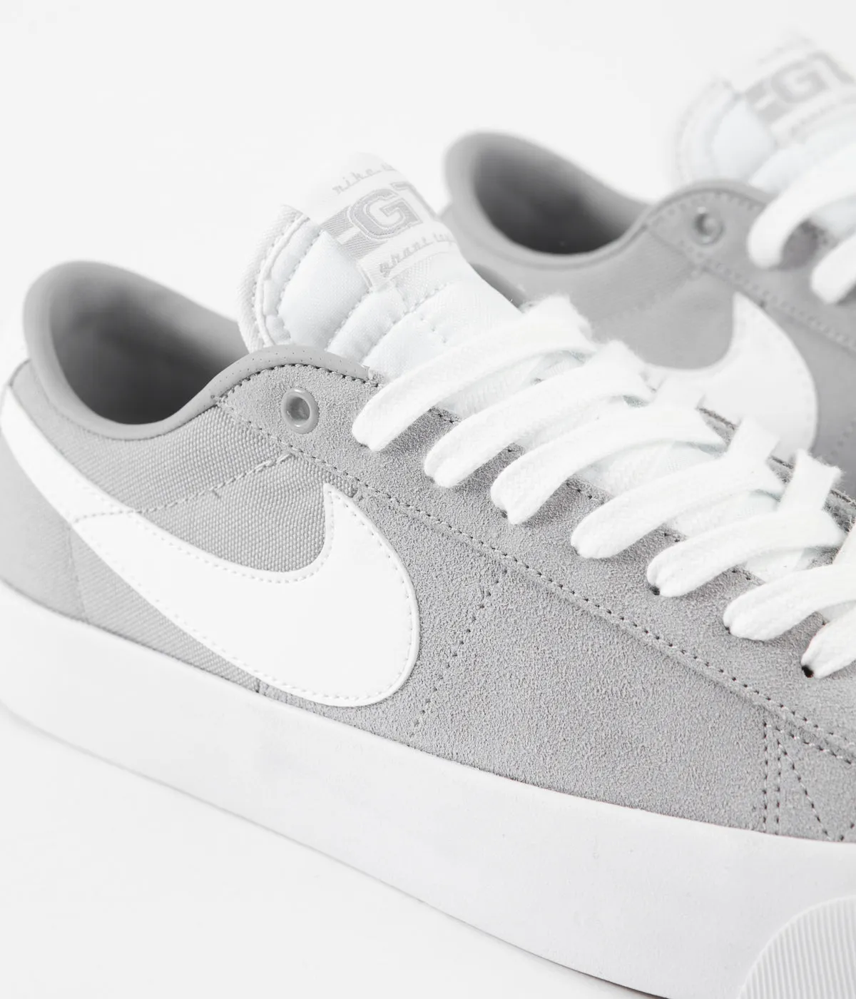 Nike SB Blazer Low Pro GT Shoes - Wolf Grey / White - Wolf Grey - White