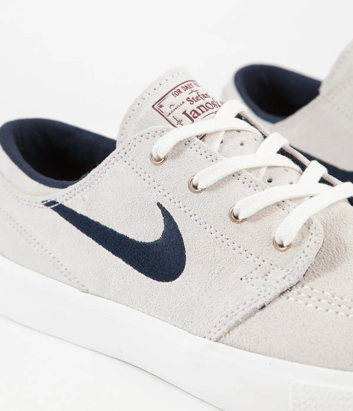 Nike SB Stefan Janoski Remastered Shoes - Summit White / Obsidian - Team Red