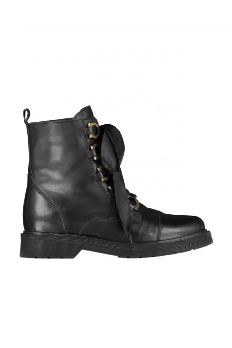 NIKKIE boots met satijnen veters