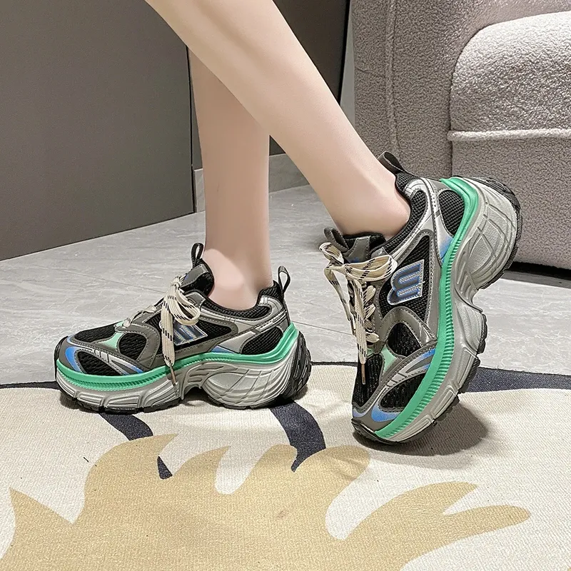 PeakPulse Sneakers