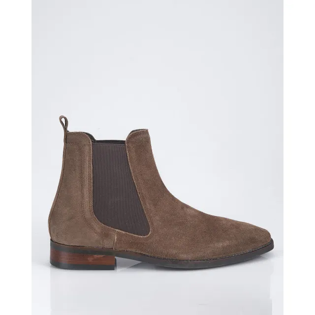Recall Classic boots