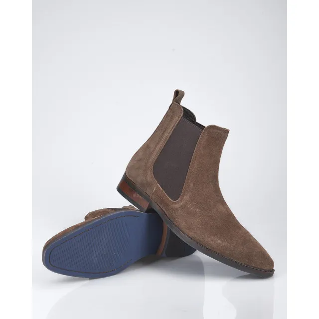 Recall Classic boots