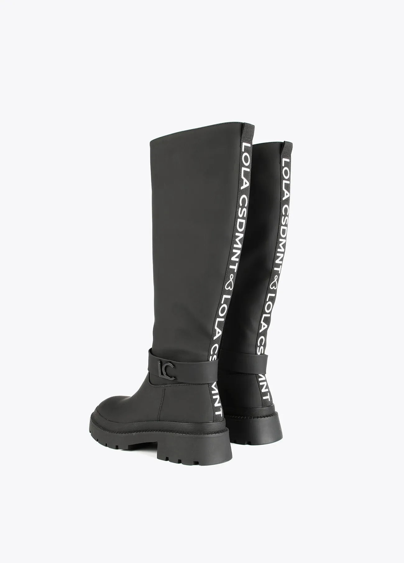 Rubberised knee-high boots