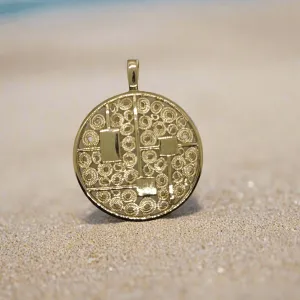 Sarah Coventry Vintage Gold Tone "Timeless Beauty" Pendant (1977)
