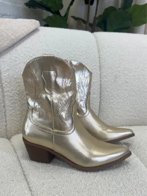 Tennessee gold cowboy boots