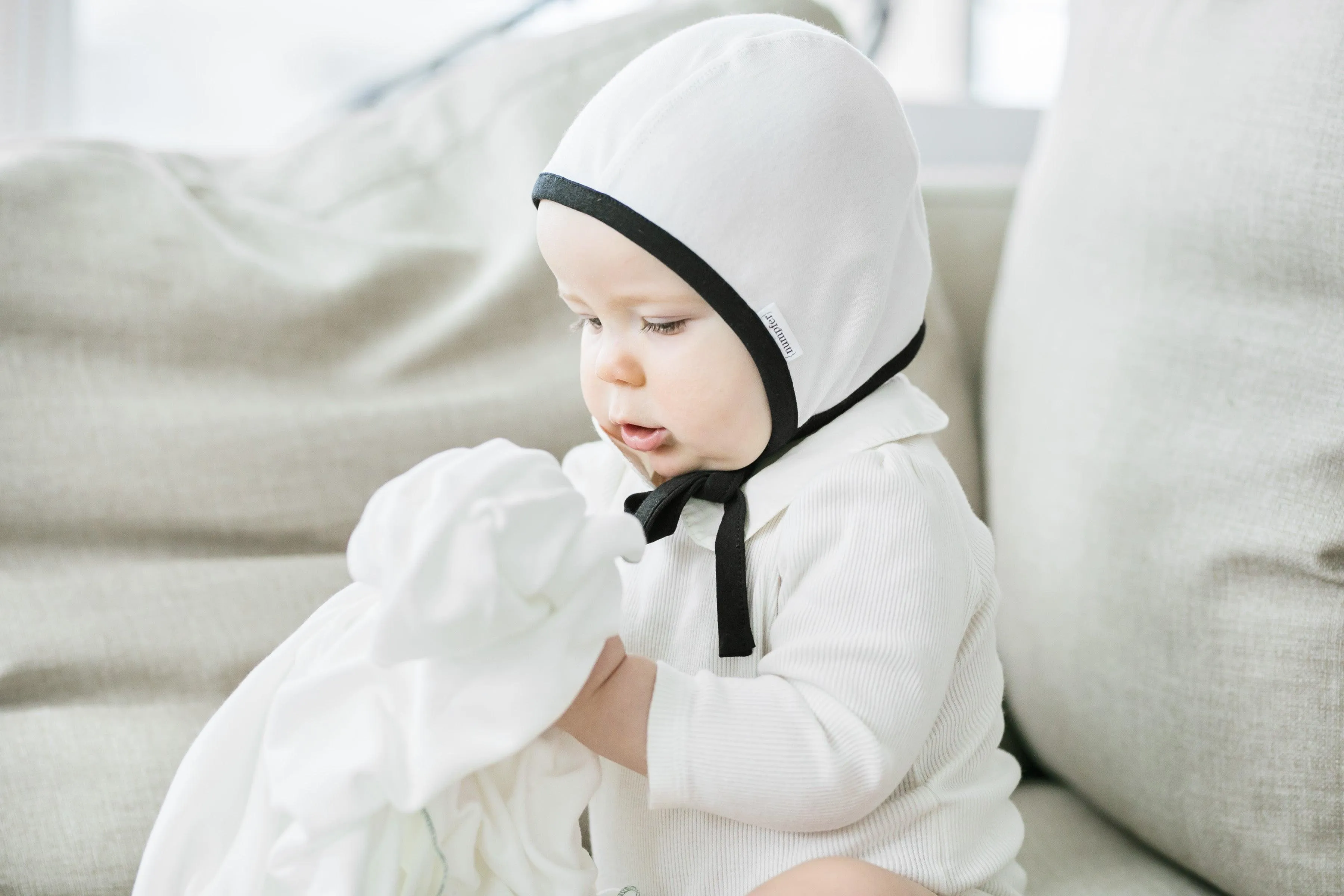 'the must have multi-use' blanket - white