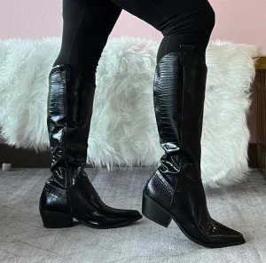 VANESSA-05 Black Croc Embossed Faux Leather Cowboy Boot - Western Styling - Pointy Toe