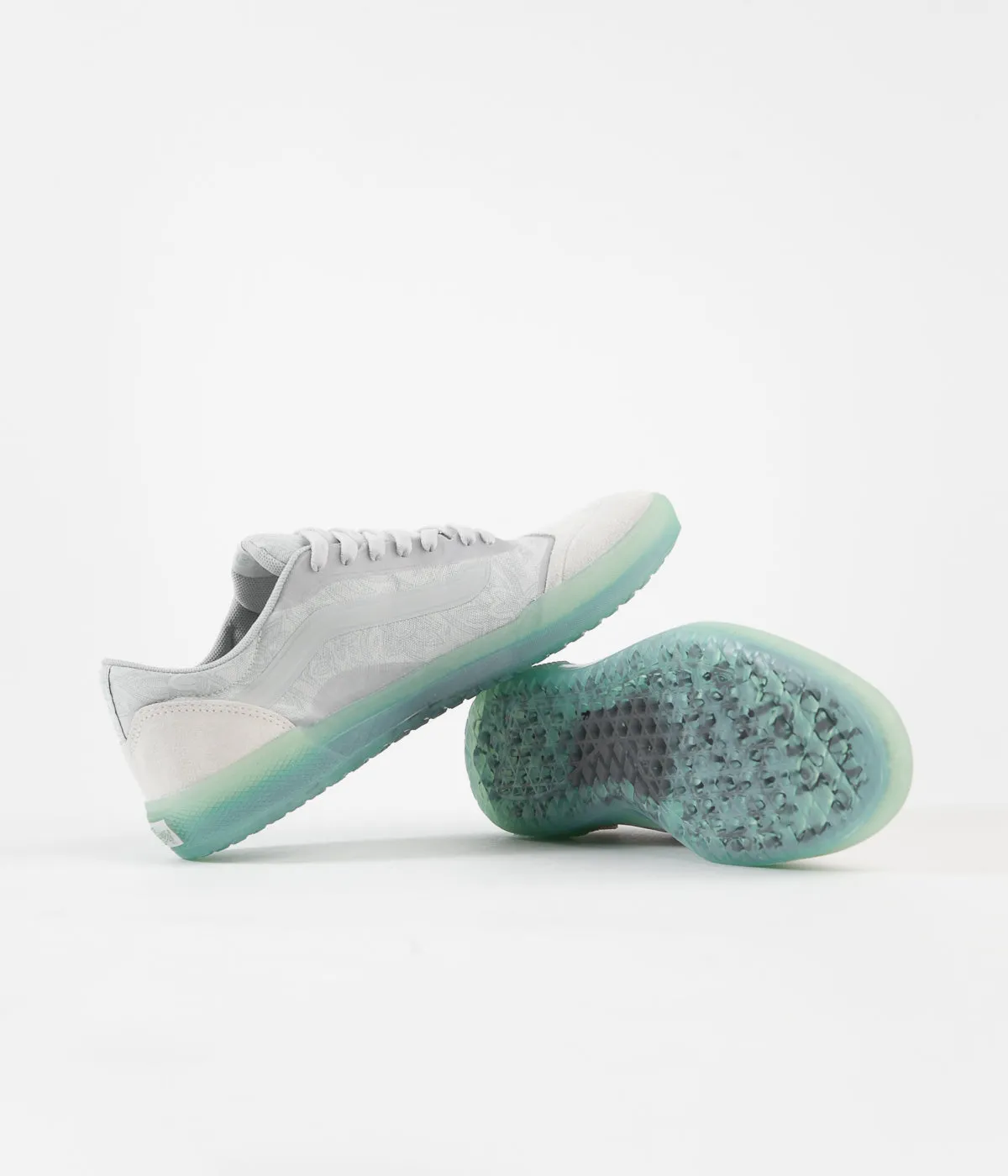 Vans AVE Pro Shoes - (Beatrice Domond) Bone / Jade